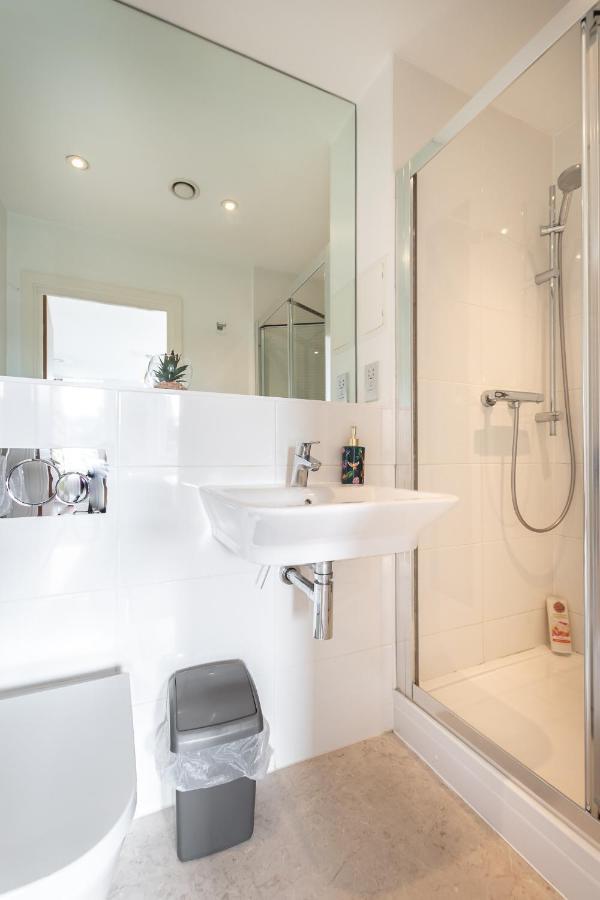 Spacious City Center Apartment By Smart Apartments Short Lets & Serviced Accommodation Apartment Southampton With Free Wifi Экстерьер фото