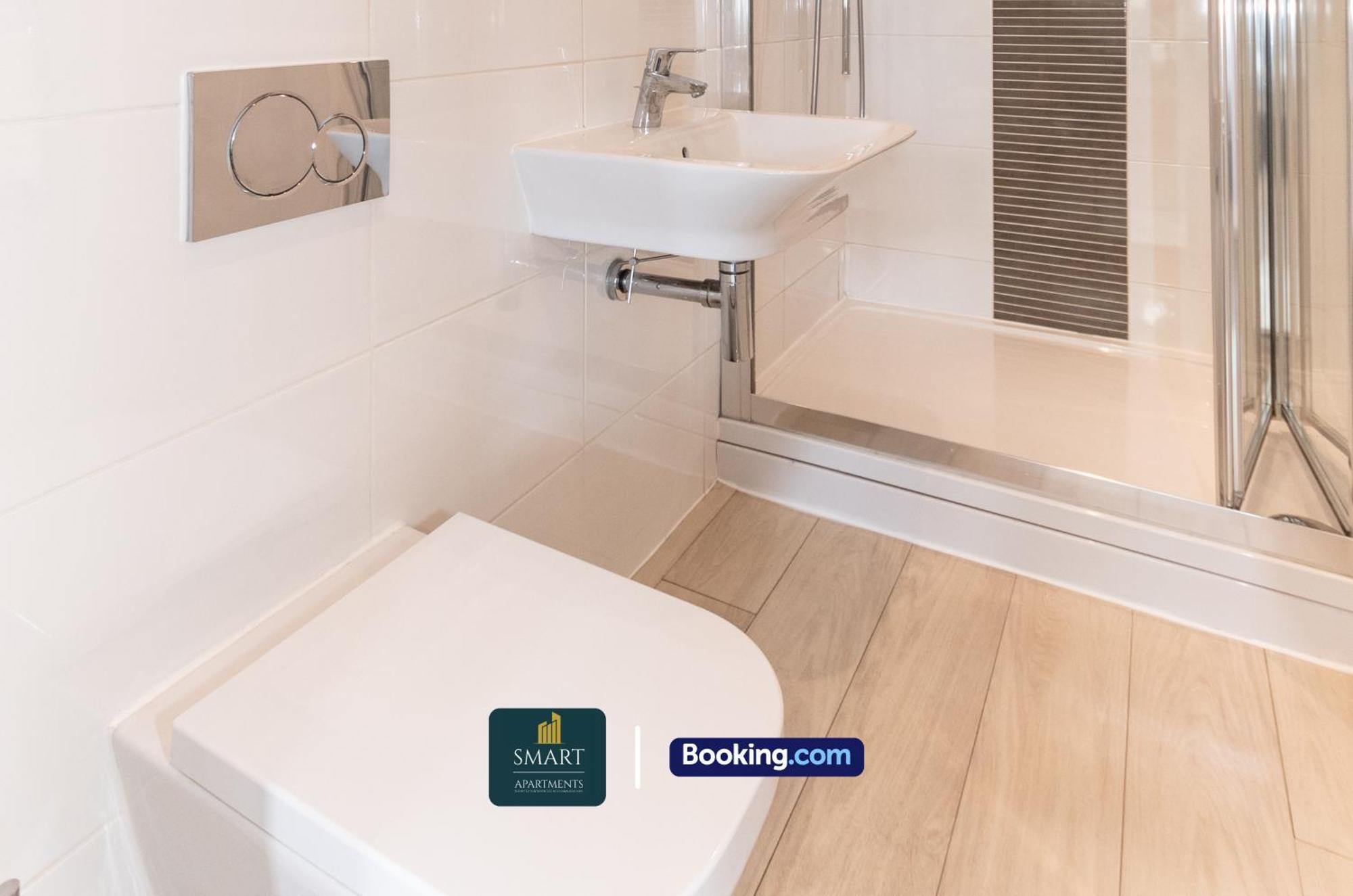Spacious City Center Apartment By Smart Apartments Short Lets & Serviced Accommodation Apartment Southampton With Free Wifi Экстерьер фото