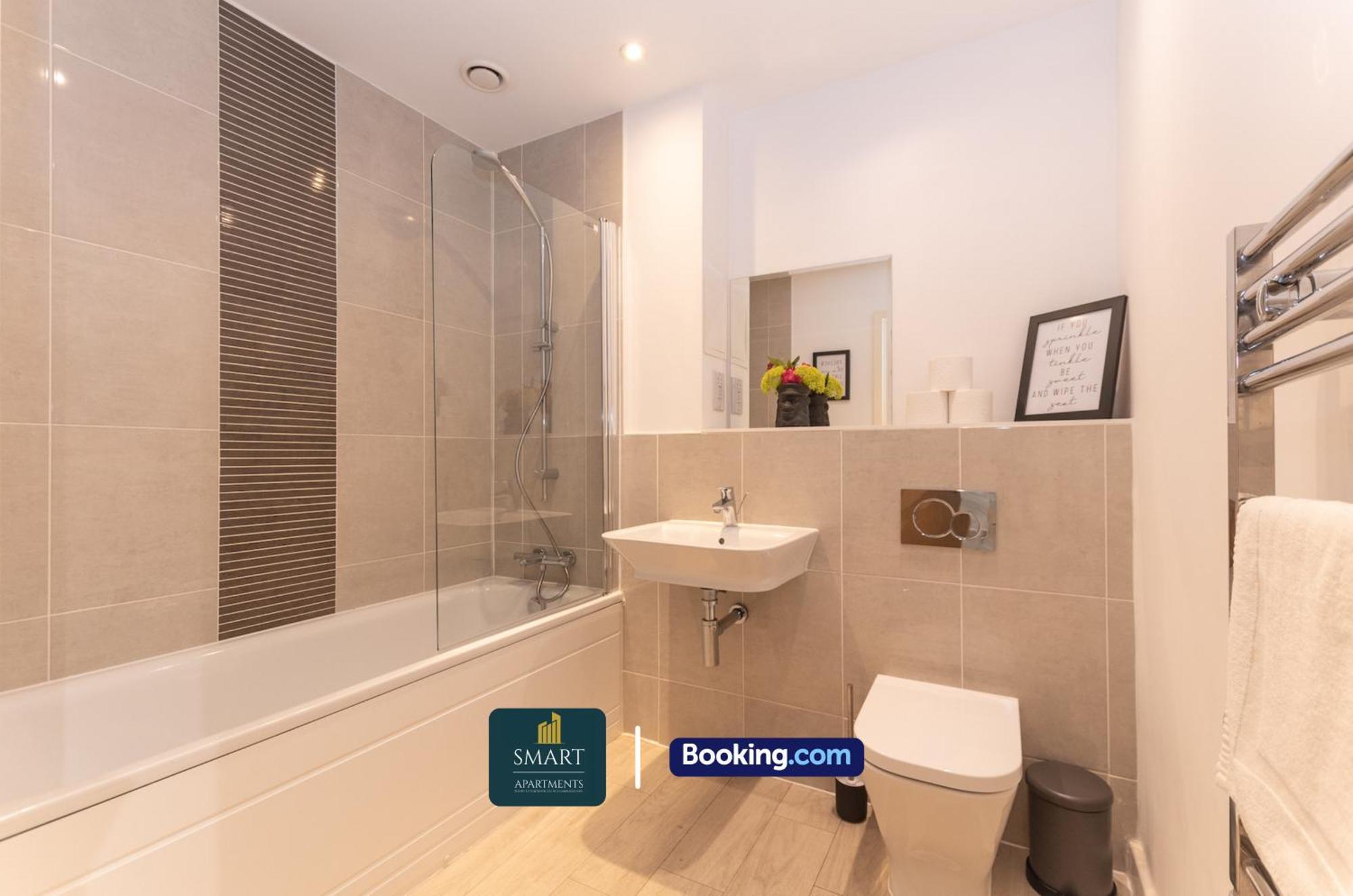 Spacious City Center Apartment By Smart Apartments Short Lets & Serviced Accommodation Apartment Southampton With Free Wifi Экстерьер фото