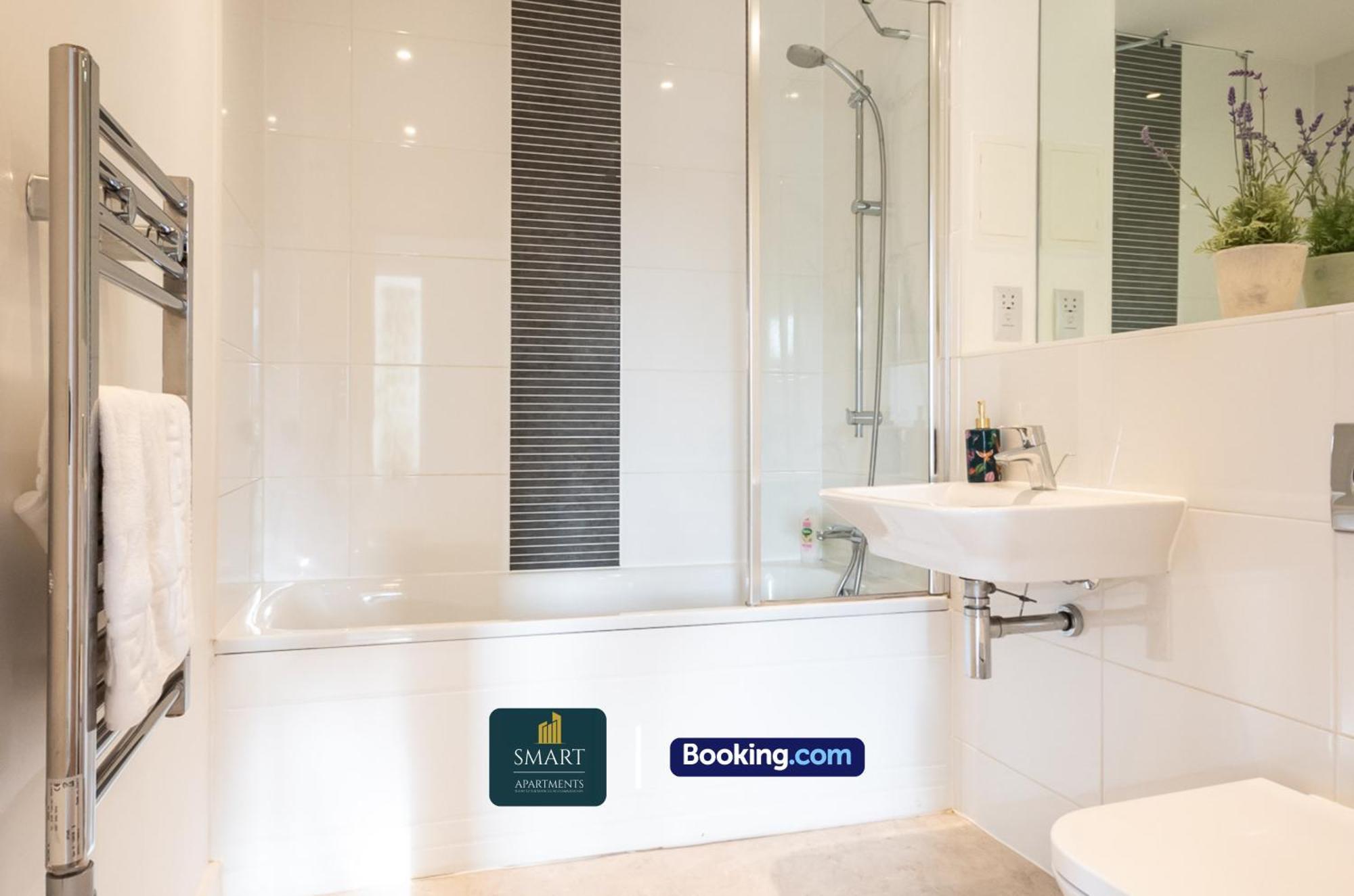 Spacious City Center Apartment By Smart Apartments Short Lets & Serviced Accommodation Apartment Southampton With Free Wifi Экстерьер фото